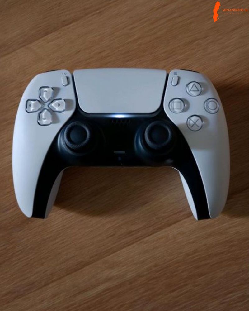 playstation-5-pro-2tb-mycket-bra-skick-1-handkontroll