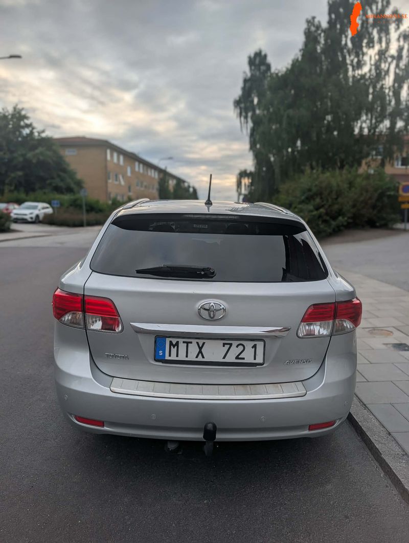 toyota-toyota-avensis-20-d-4d