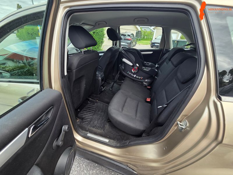 mercedes-benz-mercedes-benz-b-200-200-cst-fwd
