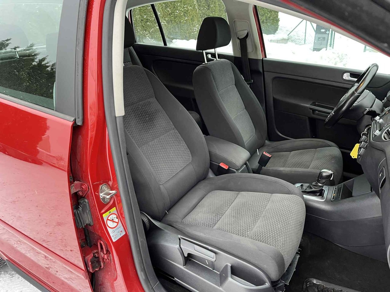 volkswagen-golf-plus-16-tdi-dpf-bmt-dsg-sekventiell