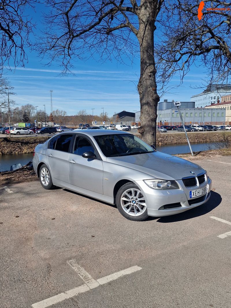 bmw-318i