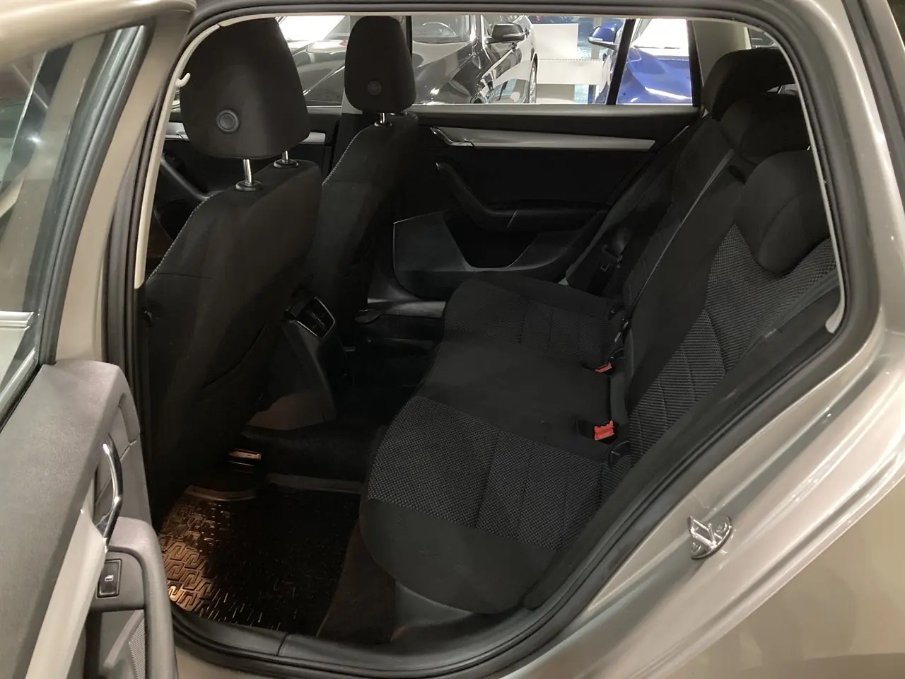 skoda-octavia-kombi-14-tsi-dsg-sekventiell