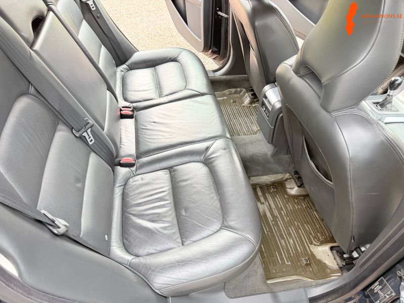 volvo-v70-ii-d5-24-fwd