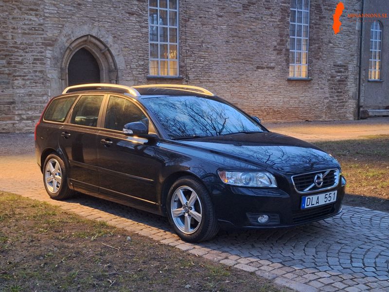 volvo-v50-d2-classic-nybesnyskatt-d-varmare-med-tidur