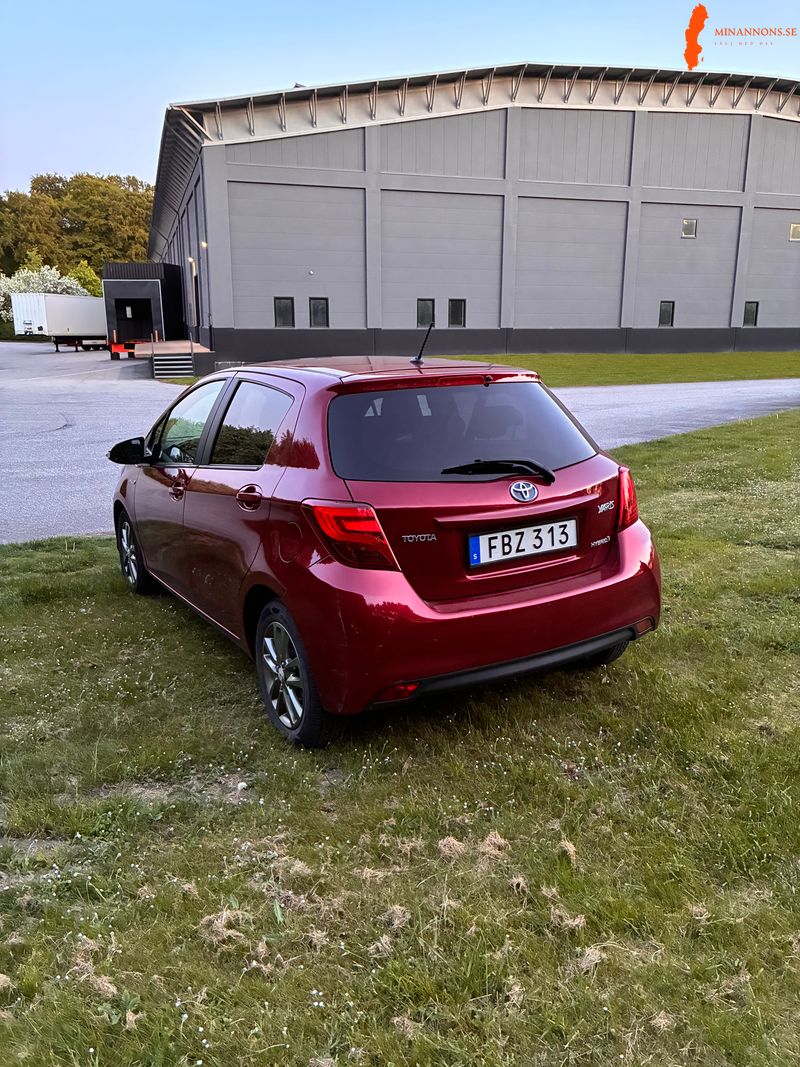 toyota-toyota-yaris-hybrid-15-vvt-i-hybrid-fwd-mhev-b