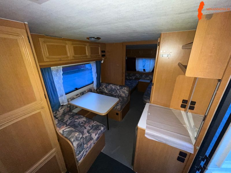 adria-unica-c-502-lh-langbaddbesiktigadfortaltmarkis1996