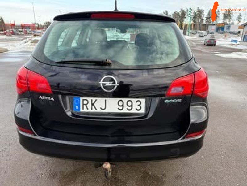 opel-astra-sports-tourer-17-cdti-2011-ny-besiktning