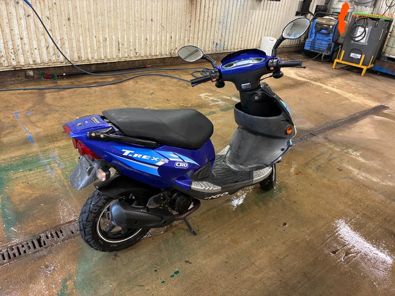 pgo-t-rex-klass-2-moped