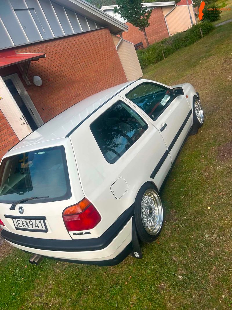 volkswagen-volkswagen-golf-18-i-gl