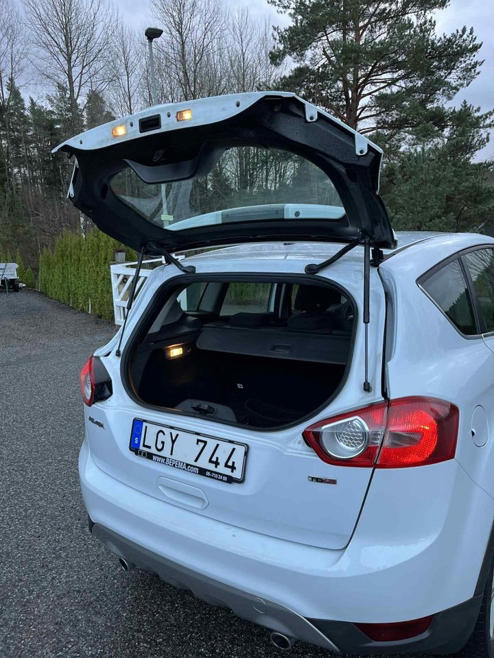 ford-kuga-20-tdci-awd-powershift