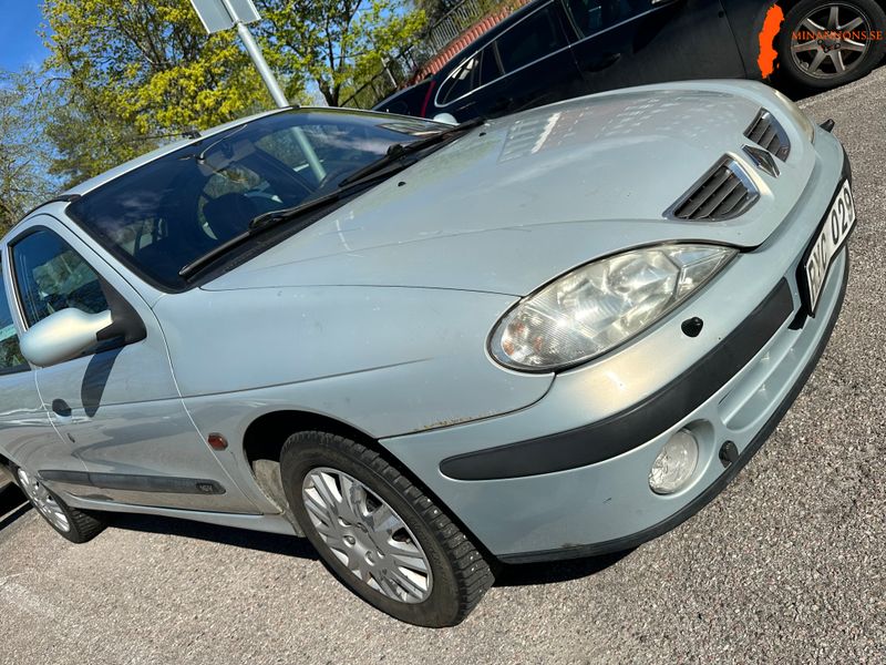 renault-2001