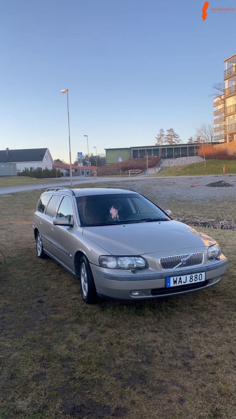 volvo-v70-2004