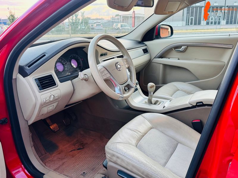 volvo-v70-ii-24d-2010-besskatt