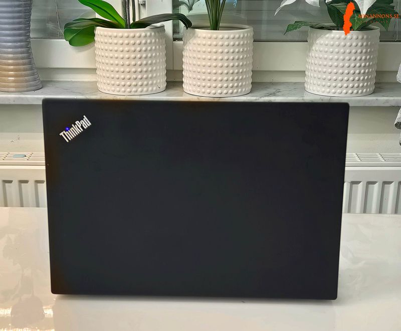 lenovo-thinkpad-i5-8th-gen-256nvme-8gb-ram-laddare-c-uhd-620-win-11