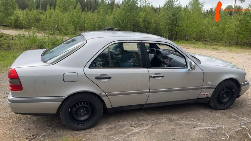 mercedes-benz-mercedes-benz-c-200