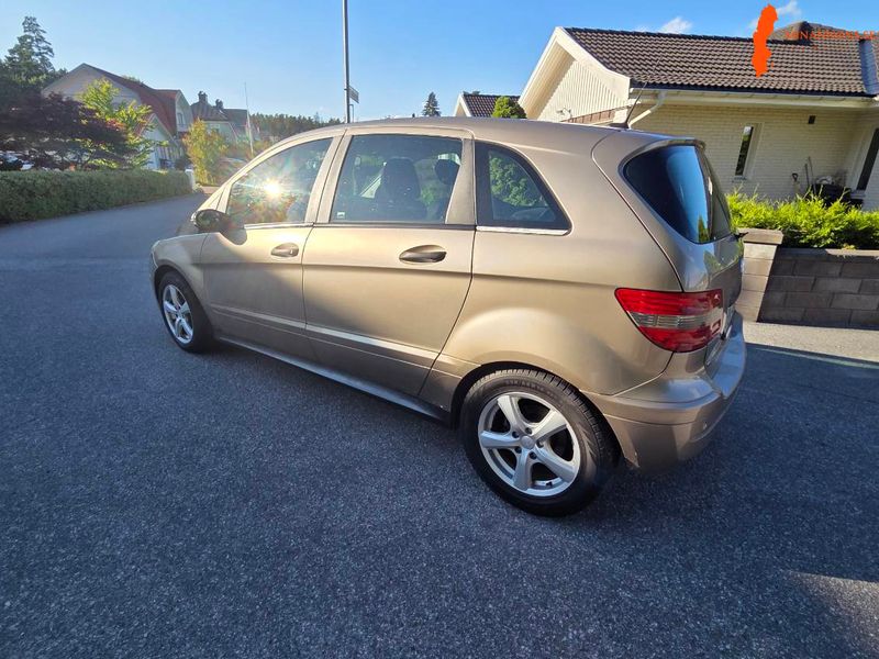 mercedes-benz-mercedes-benz-b-200-200-cst-fwd