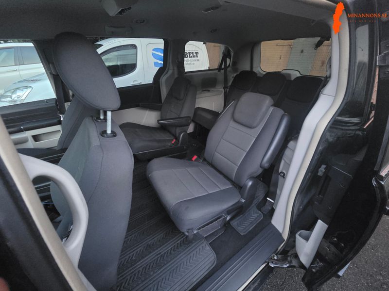 chrysler-chrysler-grand-voyager-38