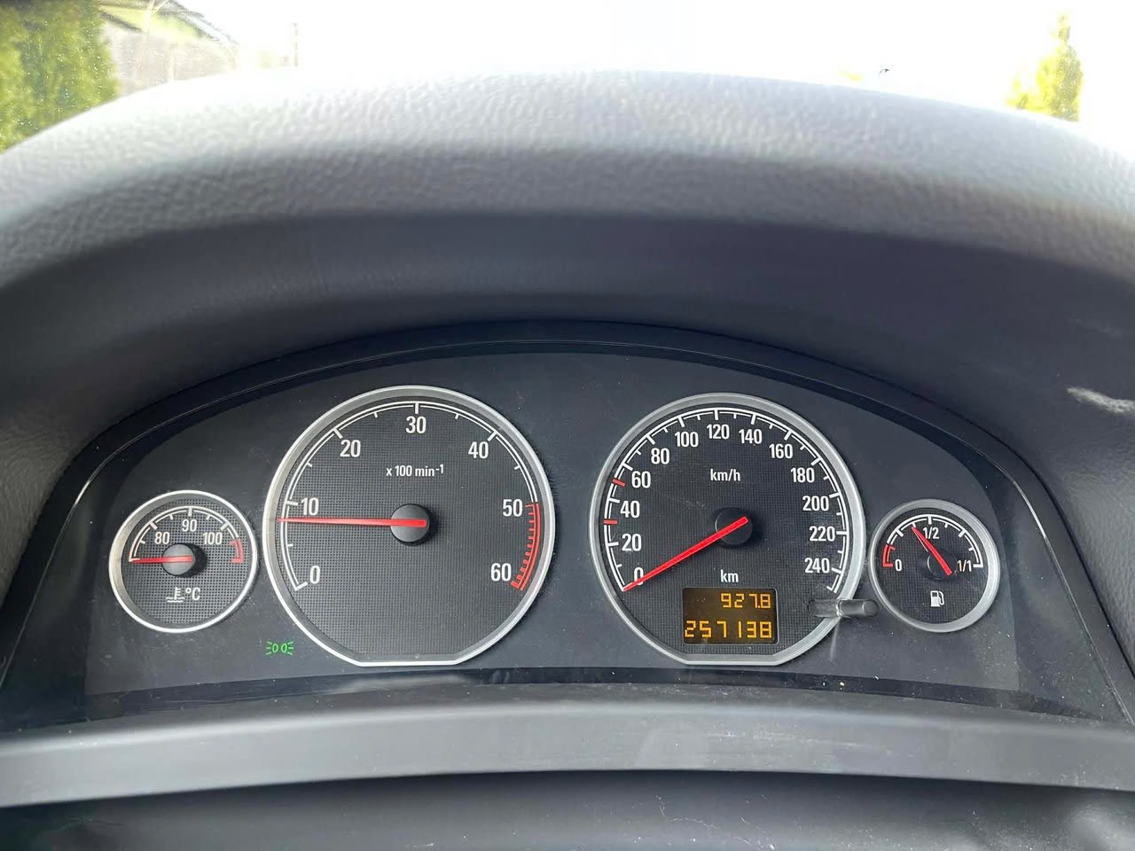 opel-vectra-caravan-19-cdti