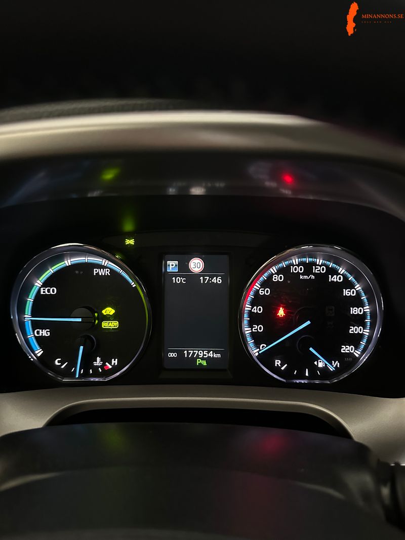 toyota-toyota-rav4-25-hybrid-awd-i