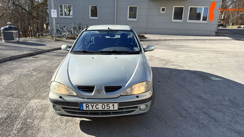 renault-megane-16-auto-nyserv-nybesk