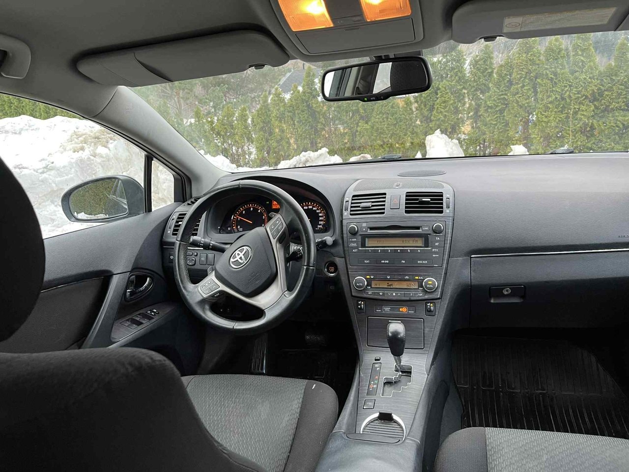 toyota-avensis-kombi-22-d-4d