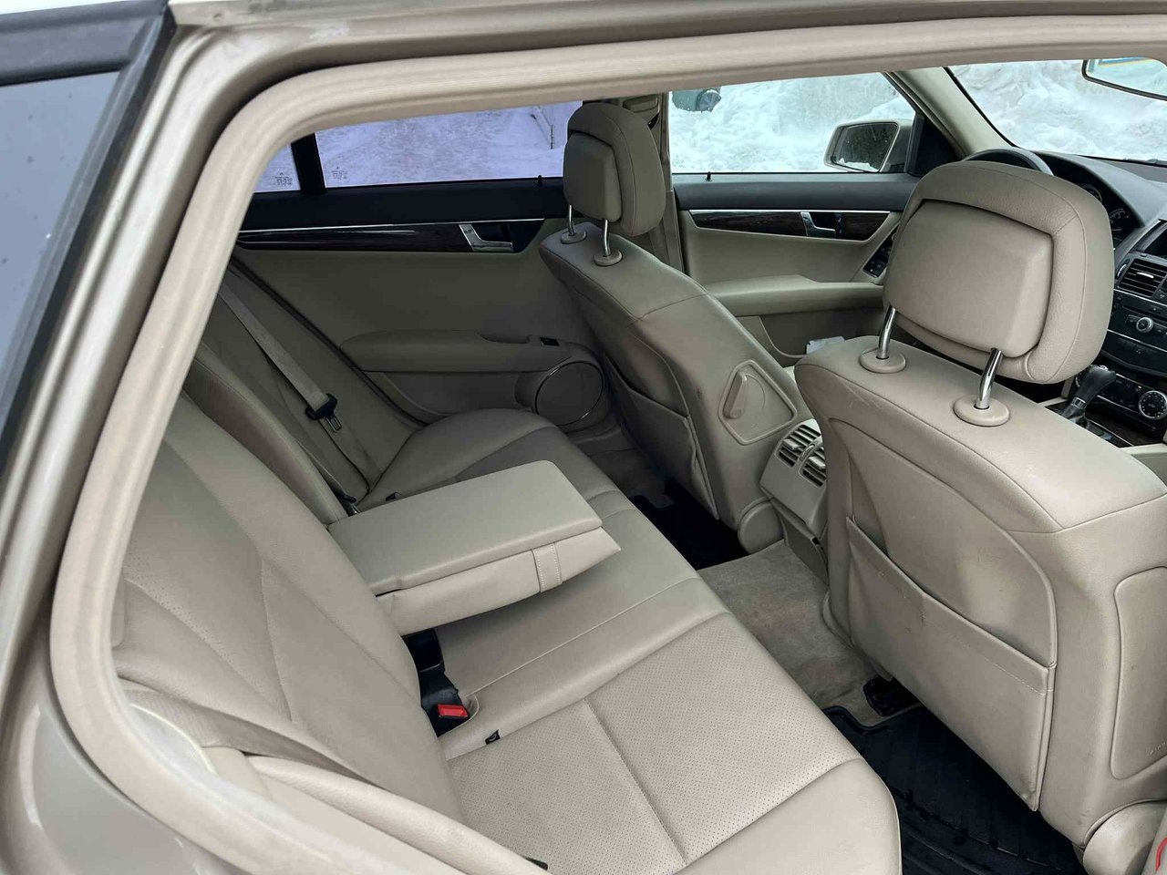 mercedes-benz-c-180-t-kompressor-5g-tronic