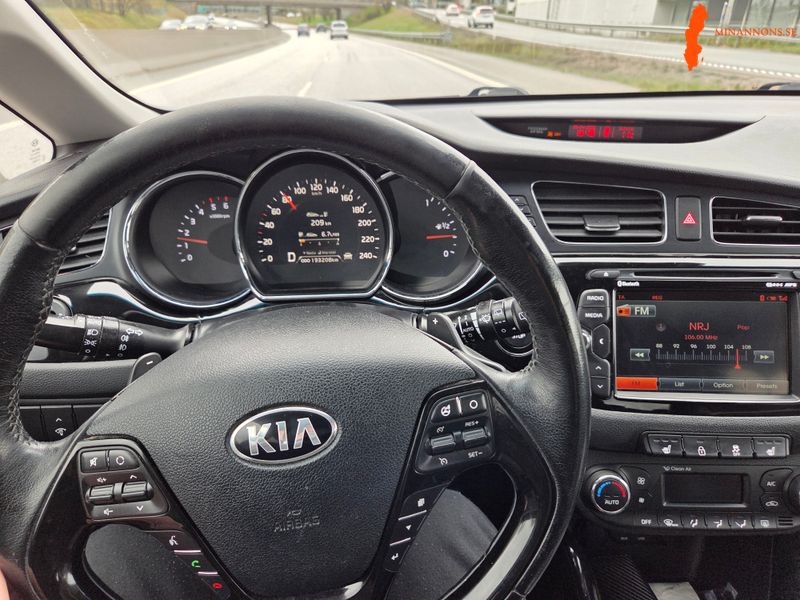 kia-ceed-16-crdi-automatisk