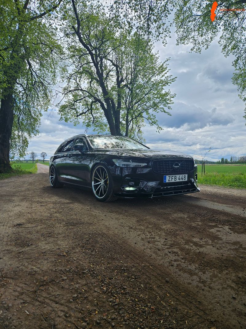volvo-v90-d4-20-fwd