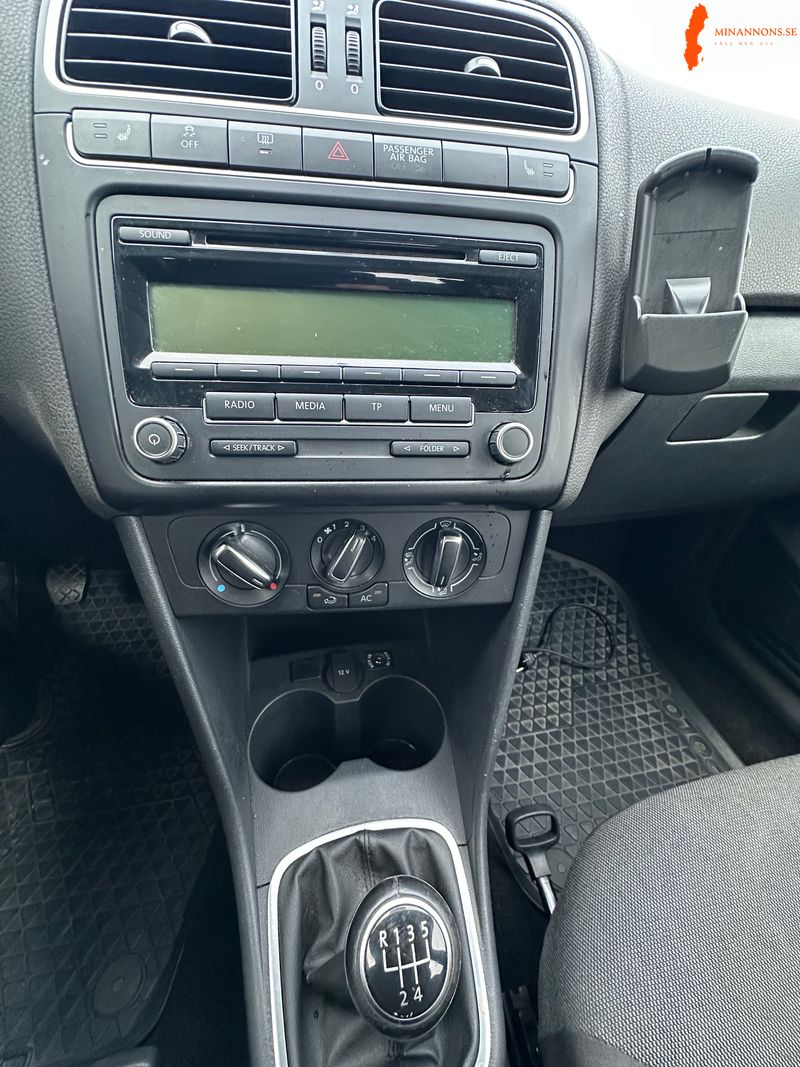 volkswagen-polo-5-dorrar-16-tdi-dpf-manuell-90hk-2011