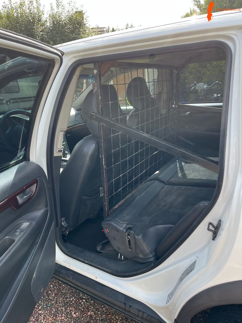 volvo-xc70