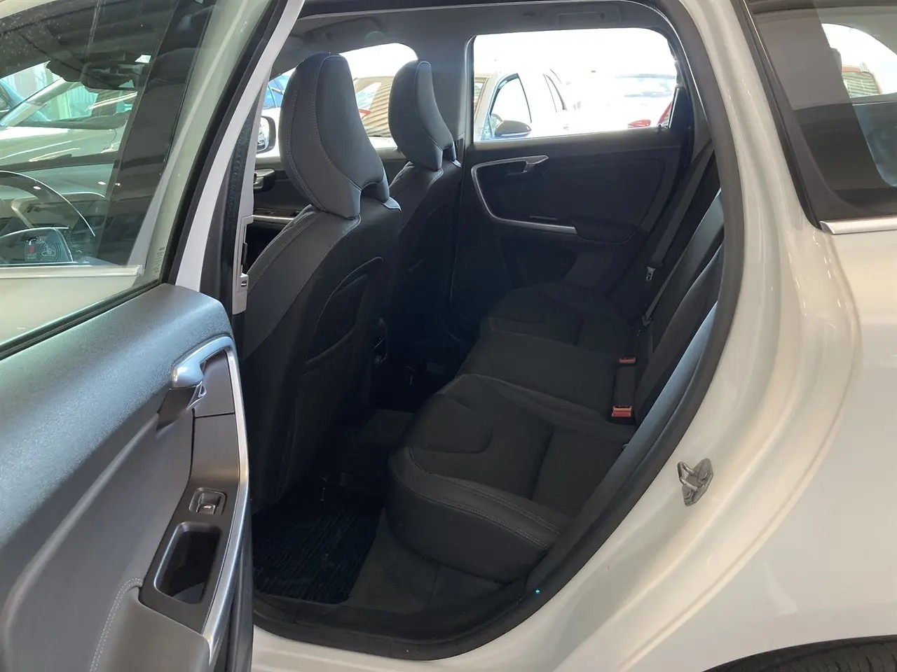 volvo-xc60-d4-awd-geartronic