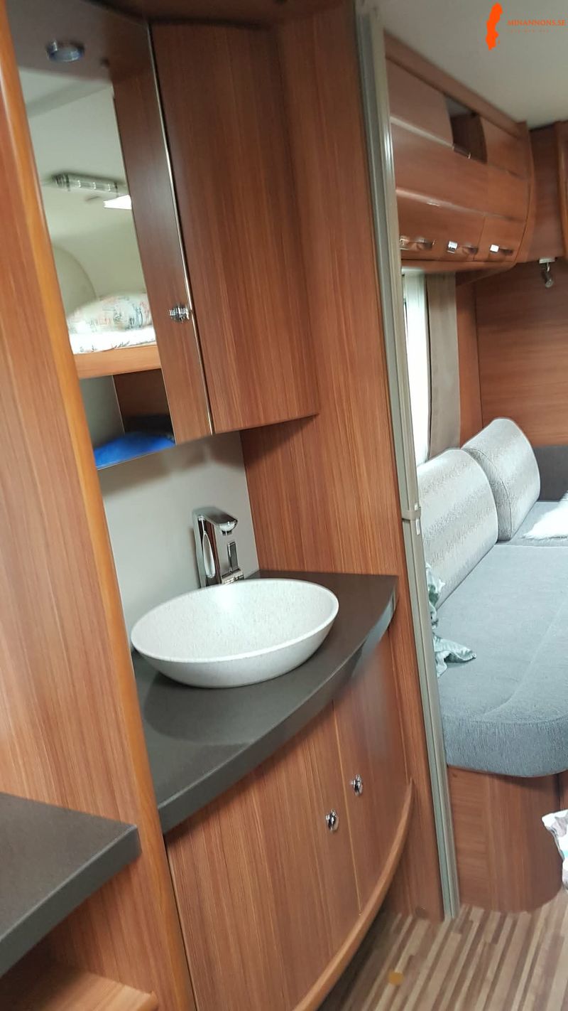 adria-alpina-743-uk