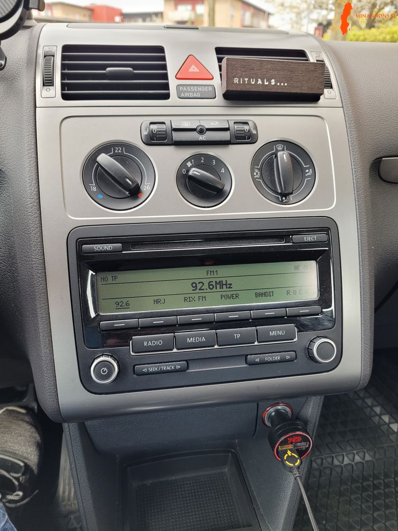 vw-touran-2010-automat