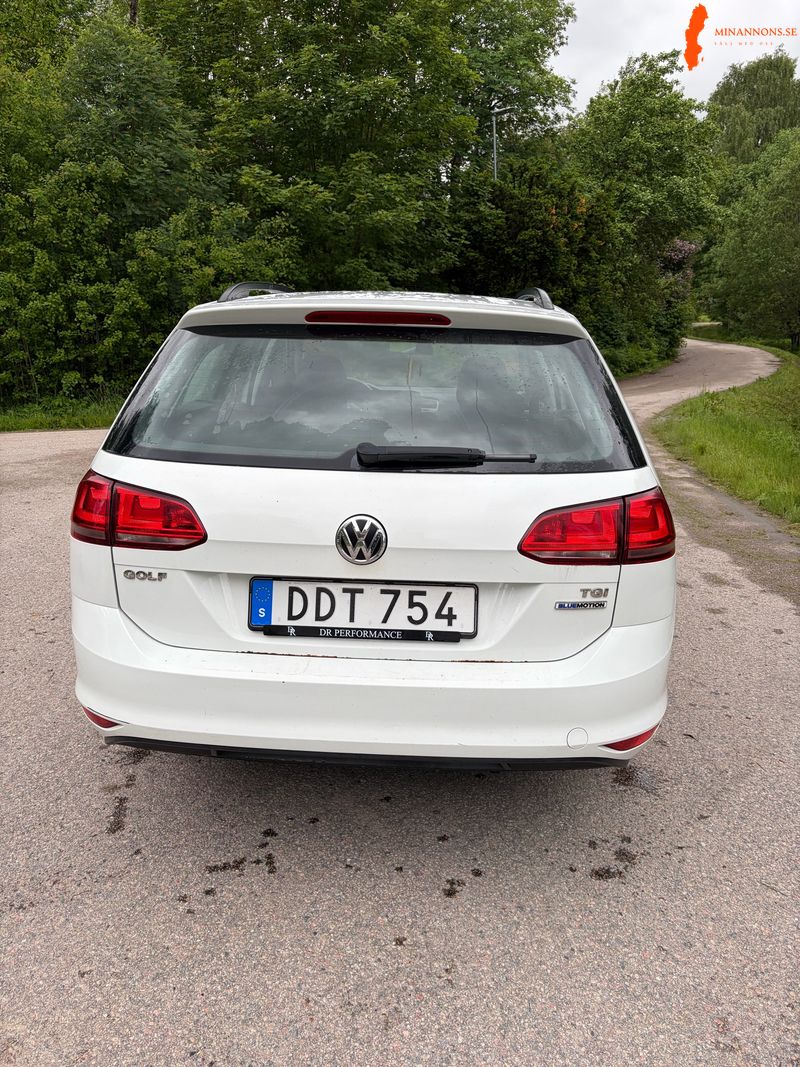volkswagen-golf-14-tgi-bluemotion-fwd