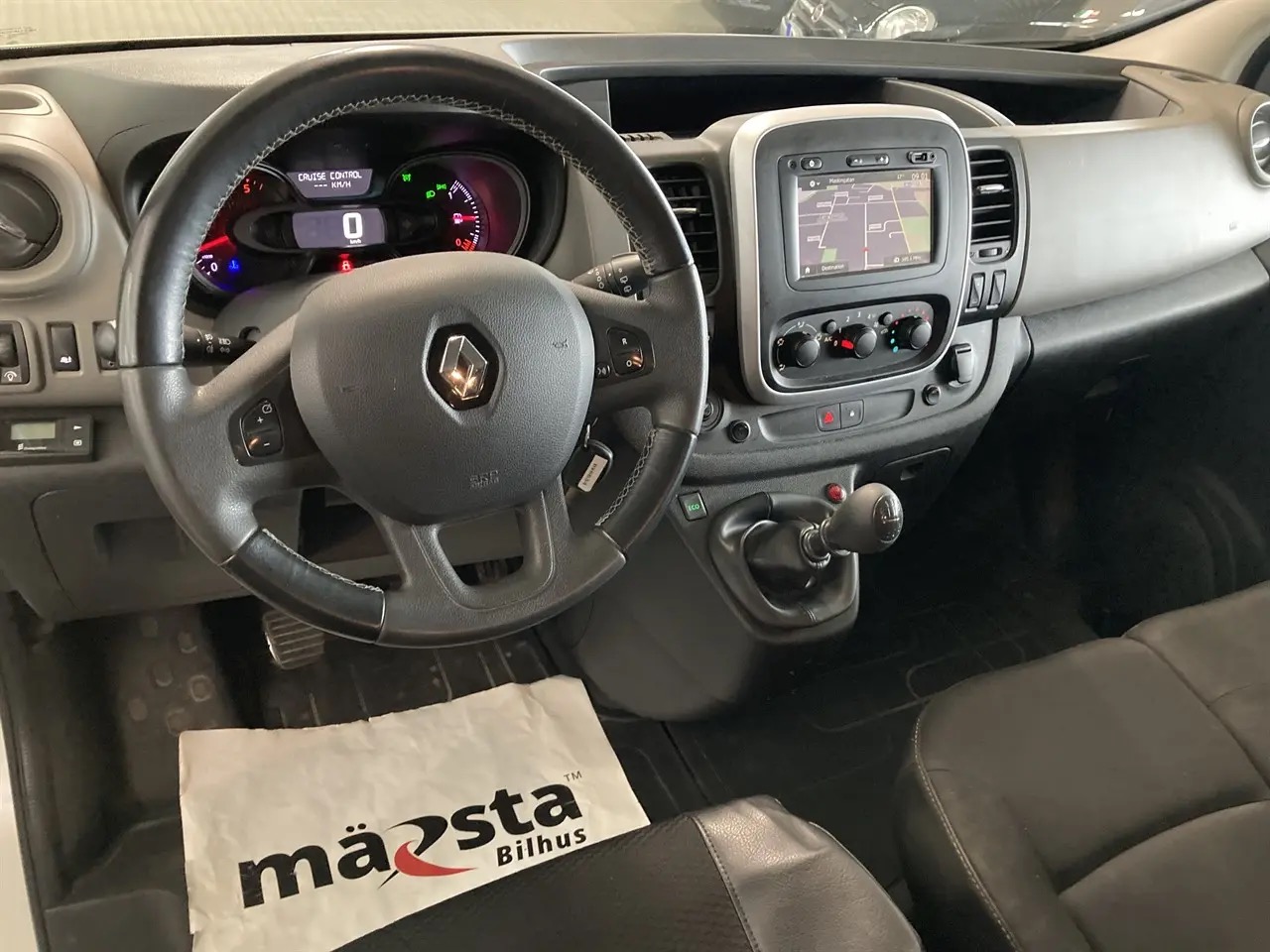 renault-trafic-kombi-29t-16-dci-manuell-125hk-2018