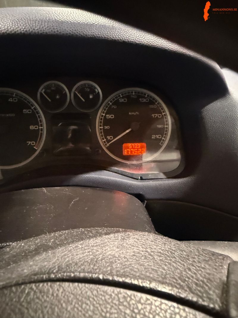 peugeot-peugeot-307-xr-16-5d-16-16v