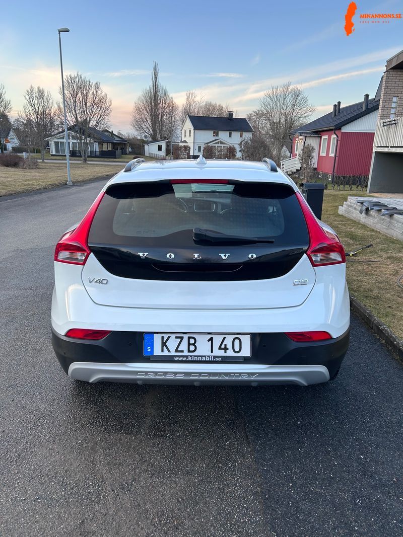 volvo-v40-cross-country-d2-20-fwd