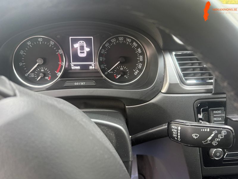 skoda-rapid-12-tsi-green-tec-fwd