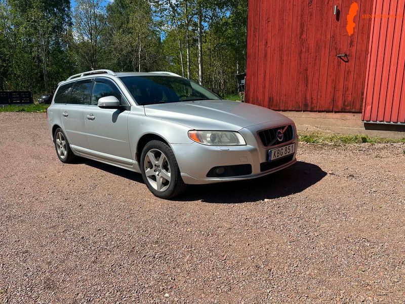 Volvo V70 II 2.4 D FWD