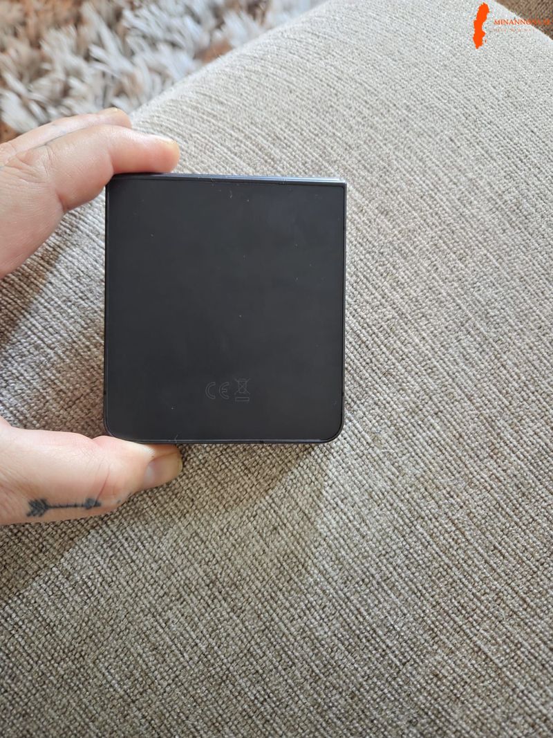 samsung-galaxy-z-flip-7