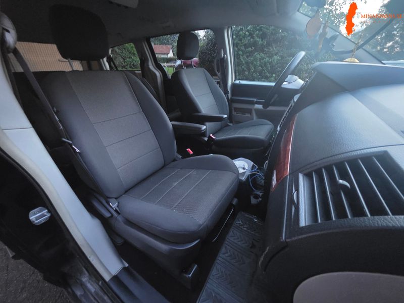 chrysler-chrysler-grand-voyager-38