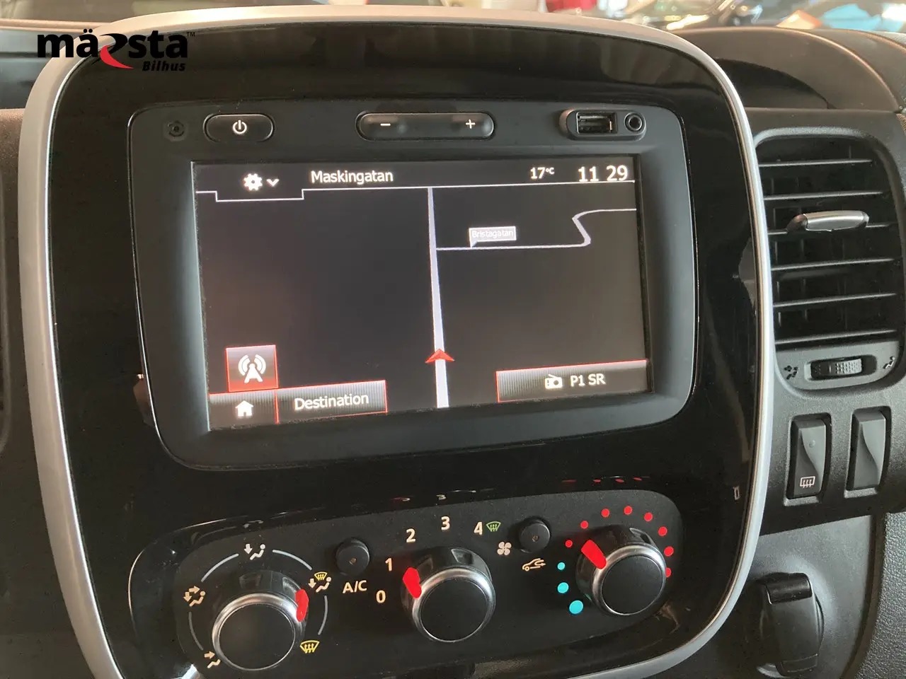 renault-trafic-skapbil-28t-20-dci-edc