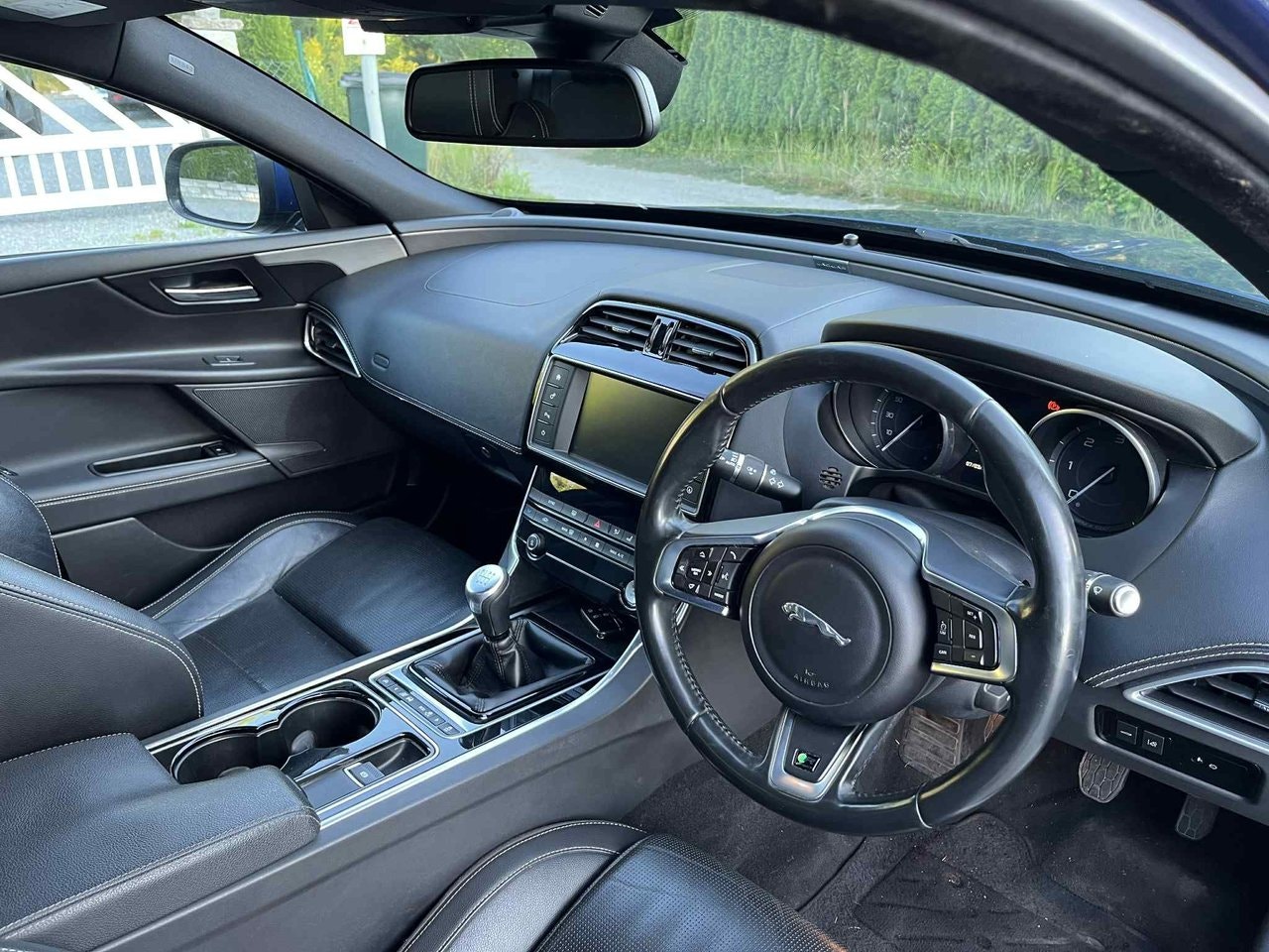 jaguar-xe-e-performance-manuell-163hk-2016