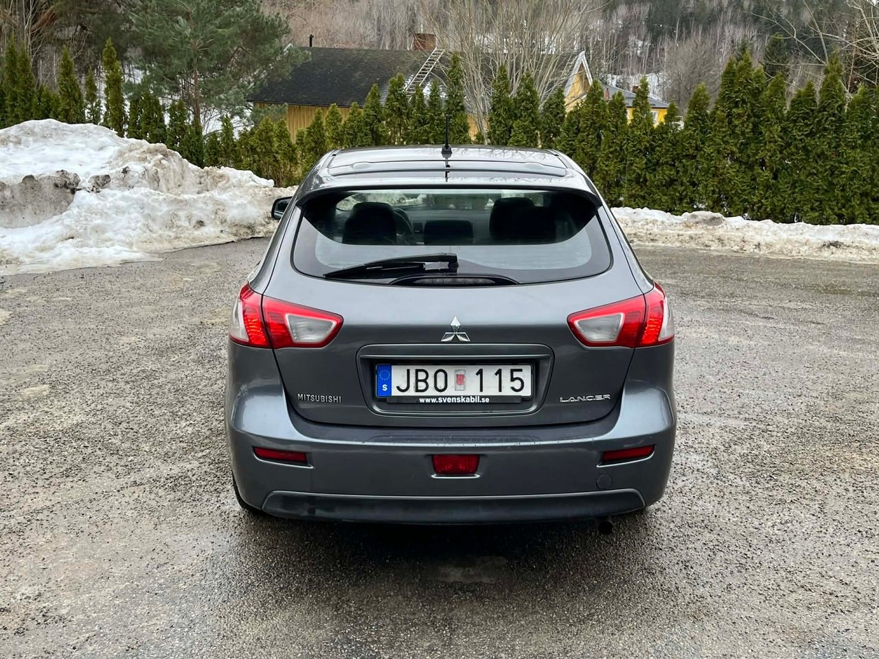 mitsubishi-lancer-sportback-18-mivec