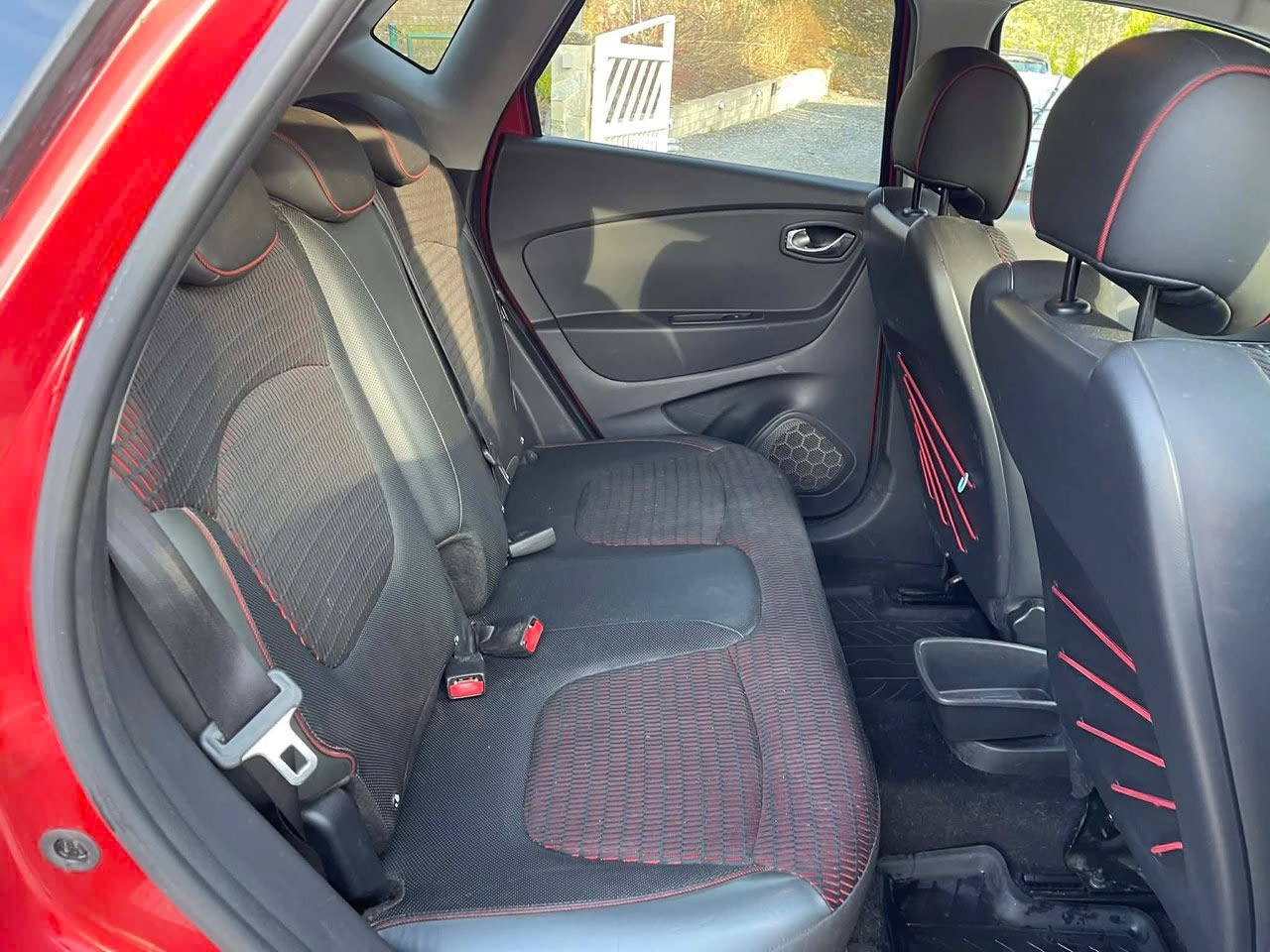 renault-captur-12-tce-edc