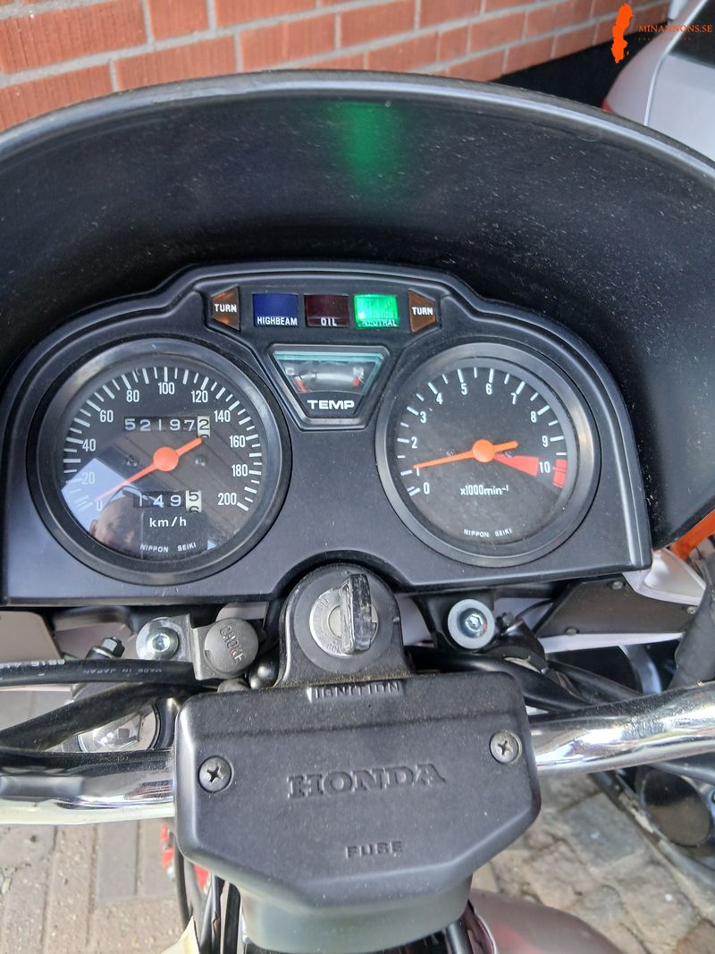honda-cx500-1982-klassisk-v-twin-med-kardandrift