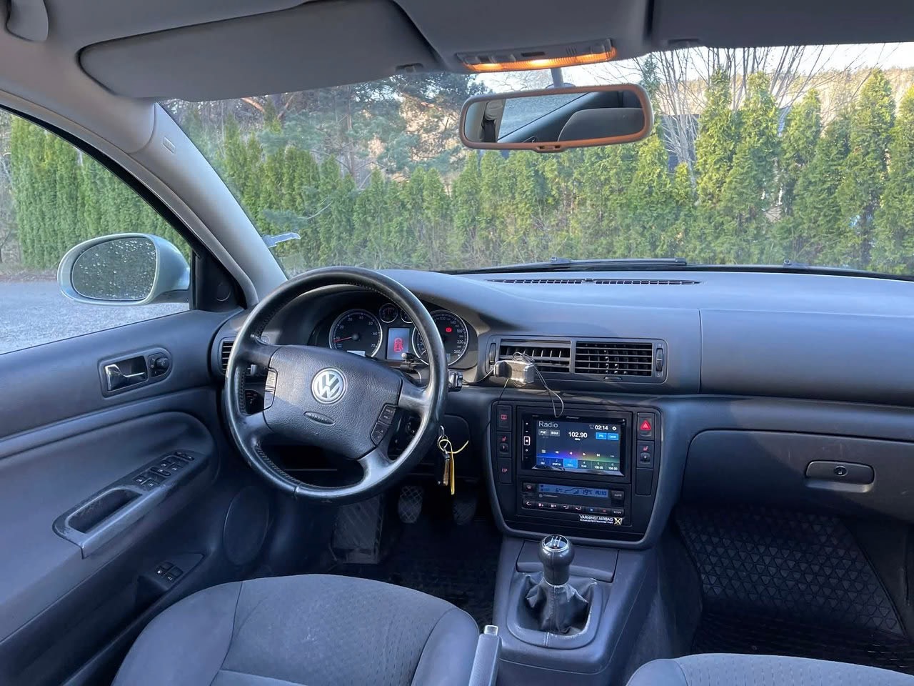 volkswagen-passat-variant-18-t