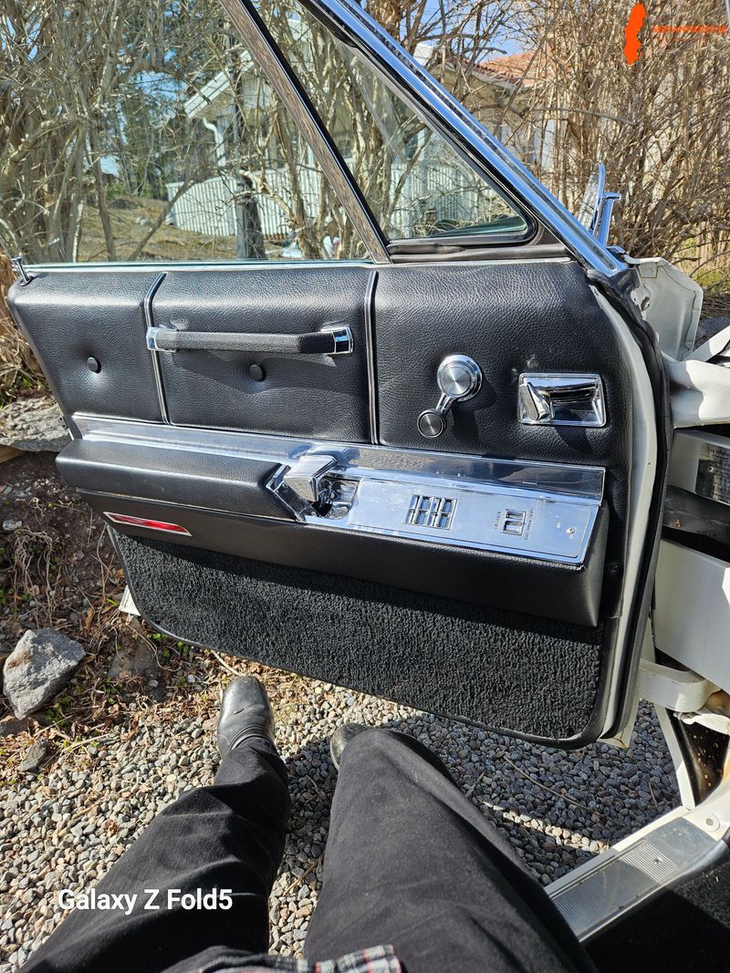 cadillac-deville-sedan-4ht-1967-8800-mil