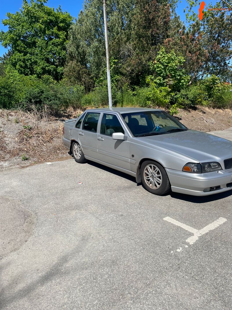 volvo-volvo-l-s70-24-20v-fwd