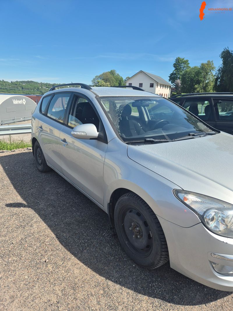 hyundai-i30-16-crdi-fwd